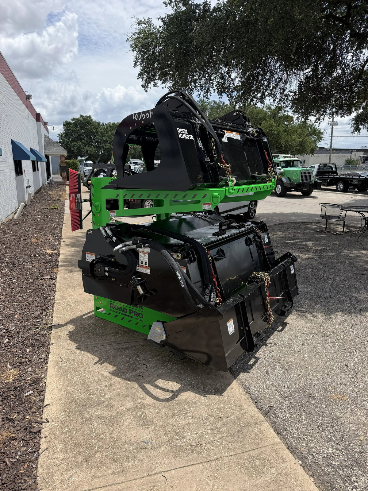 Bucket Bunker working set loaded for transport.